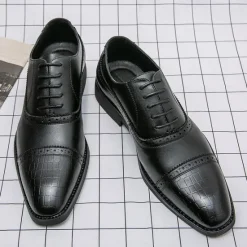 OUKU Elegant Brown Faux Leather Dress Shoes with Brogue Detailing for Professional and Business Settings