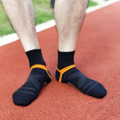 Sale OUKU Men's 2 Pairs Multi Packs Socks Crew Socks Running Socks Casual Socks Black Blue Color Stripes Sports & Outdoor Daily Vacation Basic Medium Spring Fall Fashion Casual