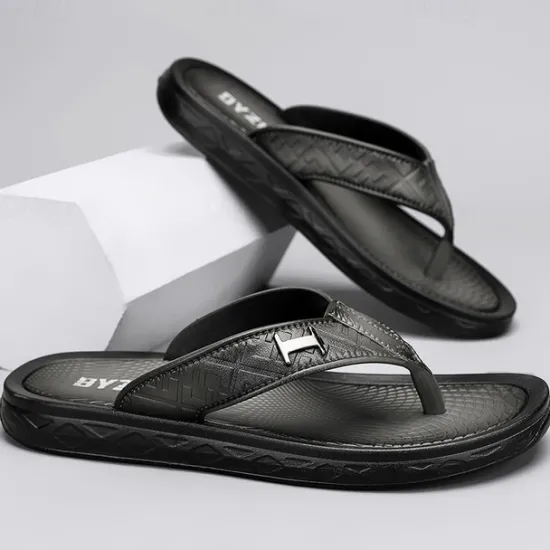 Hot OUKU Men's Brown Casual Flip Flops with Textured Footbed and Adjustable Strap – Comfortable Outdoor Sandals for Summer and Beach Wear