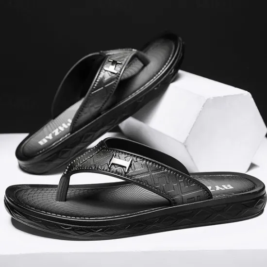 Hot OUKU Men's Brown Casual Flip Flops with Textured Footbed and Adjustable Strap – Comfortable Outdoor Sandals for Summer and Beach Wear