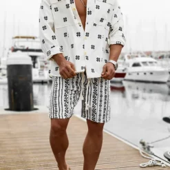 OUKU Men's Graphic Geometric Pattern Shorts Summer Shorts Beach Shorts Mid Waist Streetwear Hawaiian Designer Casual Daily Holiday Elastic Waist 3D Print Drawstring Designer Clothing Apparel White