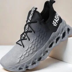 OUKU Men's Green Running Sneakers with Mesh Upper and Lightweight Design – Breathable, Comfortable Athletic Shoes for Sports, Workouts and Casual Wear